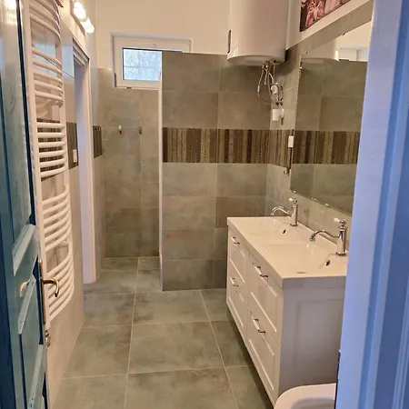 Heart House Sziv Haz 别墅